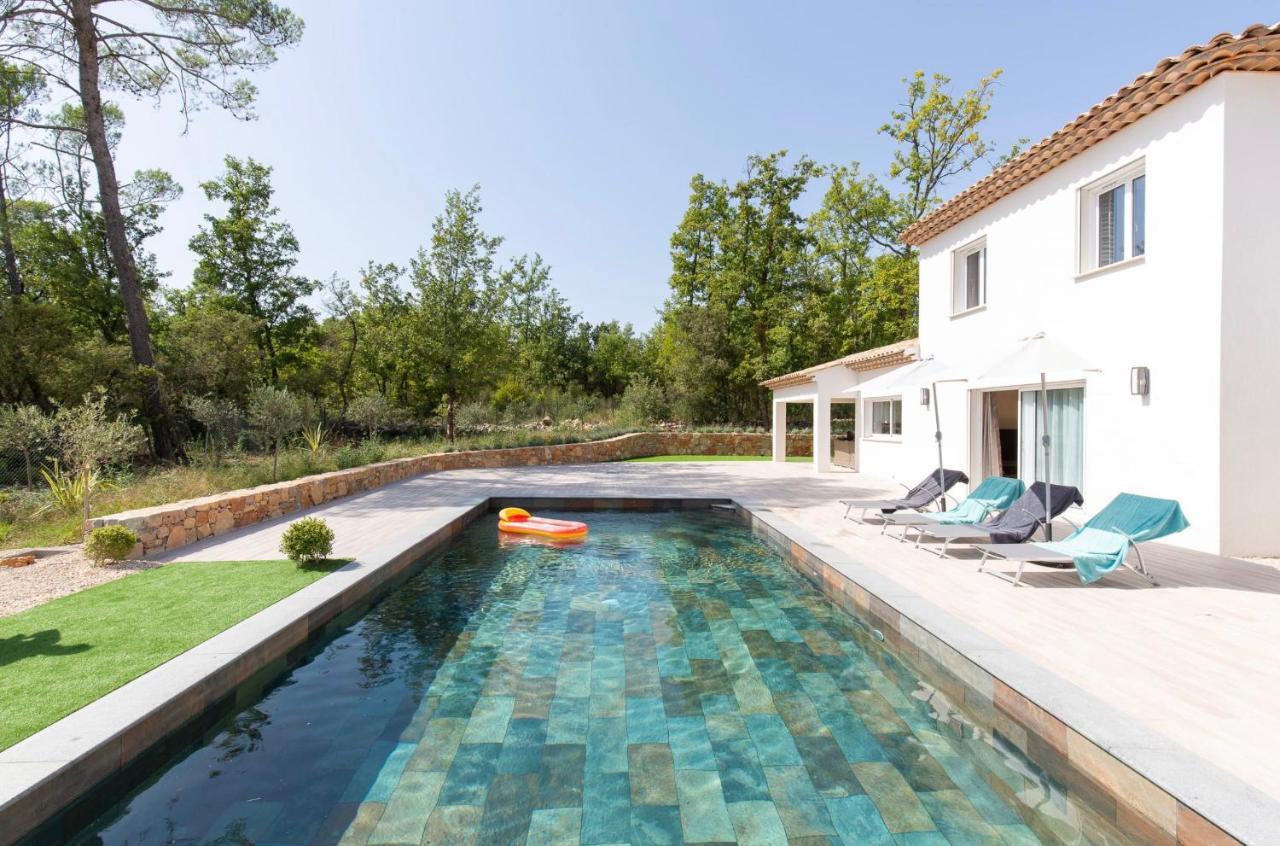 Villa LA GRANDE BASTIDE avec piscine, climatisation et salle de sport Seillans Extérieur photo