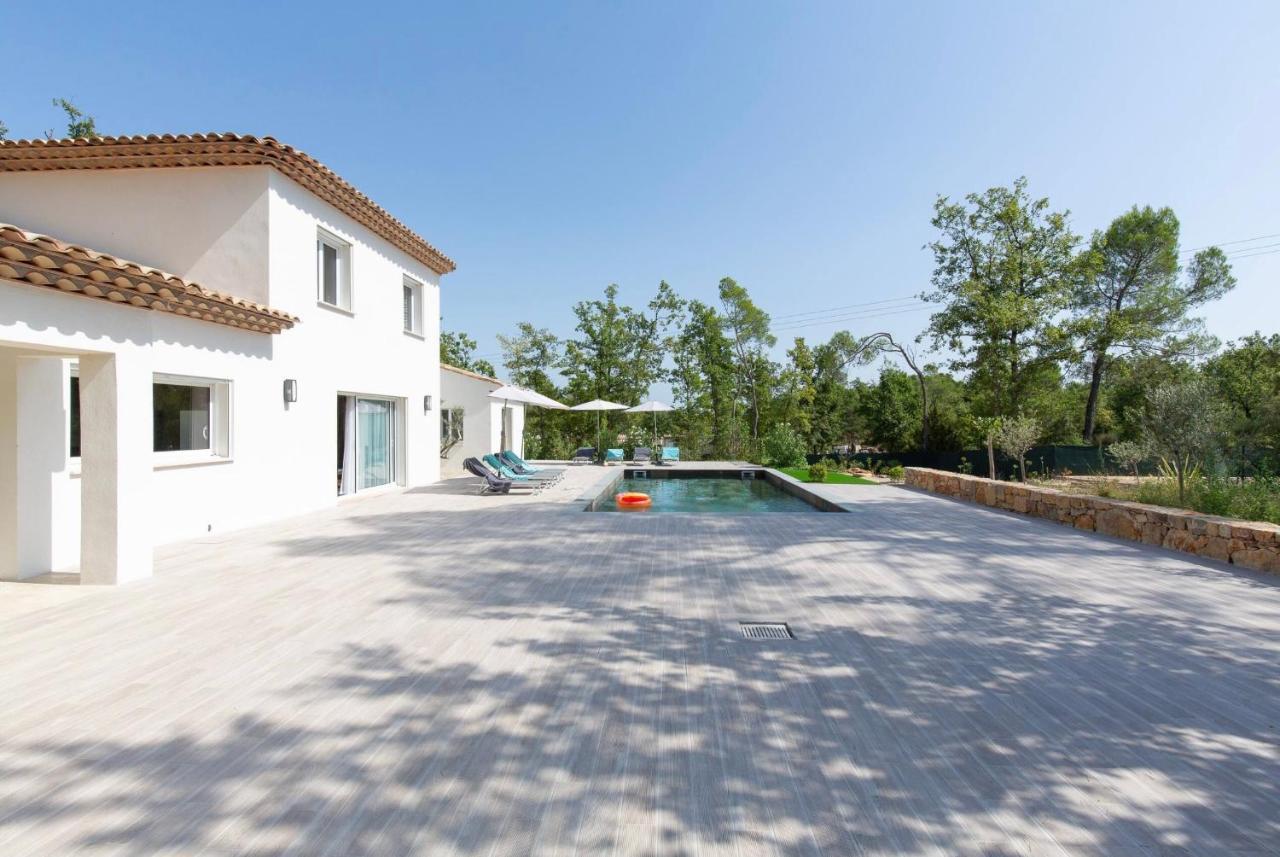 Villa LA GRANDE BASTIDE avec piscine, climatisation et salle de sport Seillans Extérieur photo