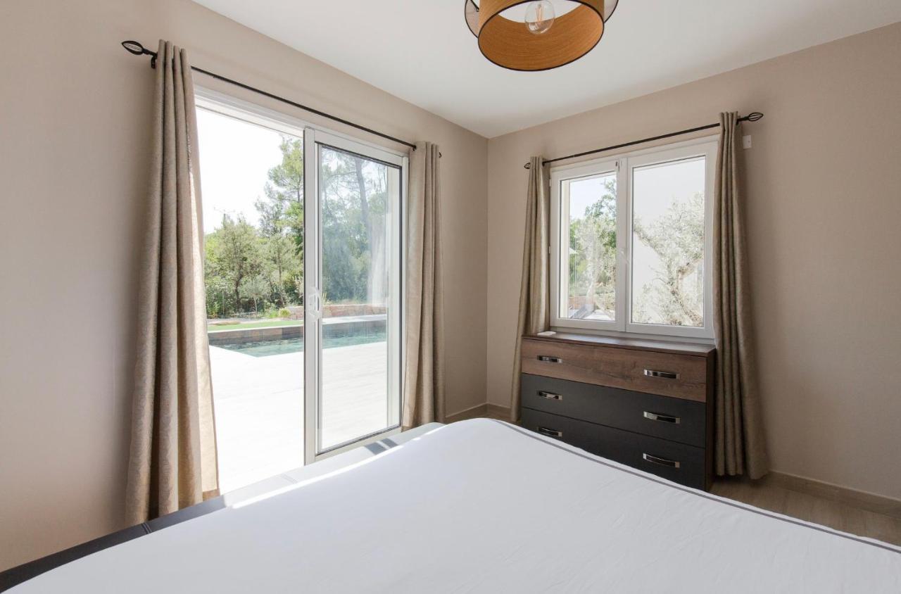 Villa LA GRANDE BASTIDE avec piscine, climatisation et salle de sport Seillans Extérieur photo